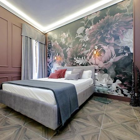 Ych-Butterfly Flat Close Trevi Fountain โรม ภายนอก รูปภาพ