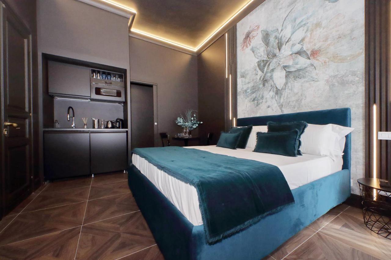Ych-Butterfly Flat Close Trevi Fountain โรม ภายนอก รูปภาพ
